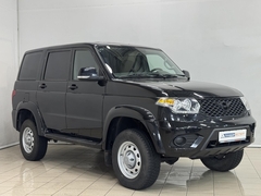 car-image